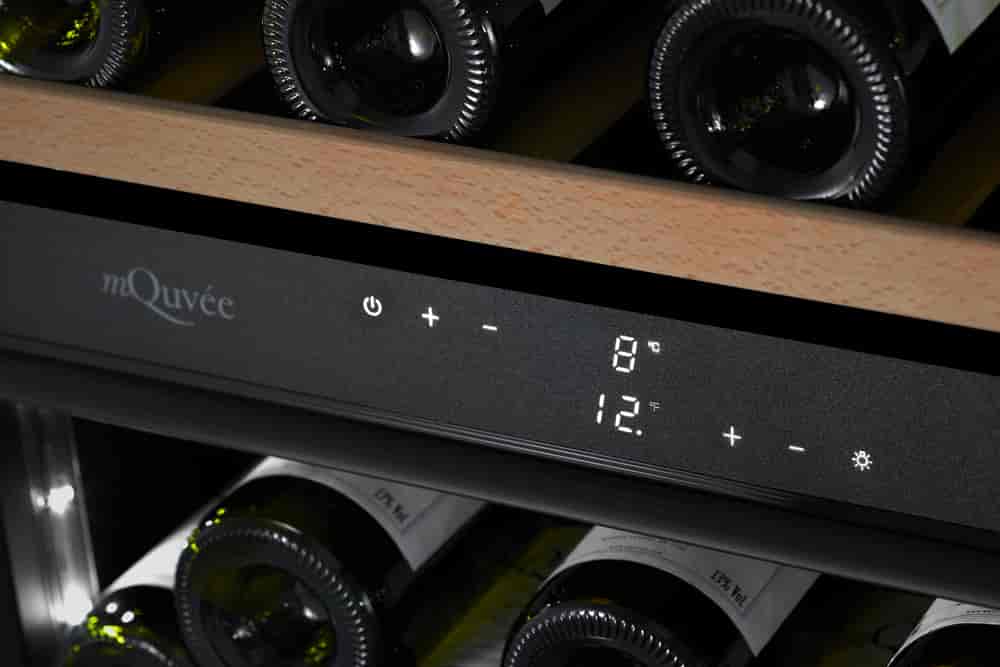 mQuvée vinkyl, WineCave 700 50D Modern