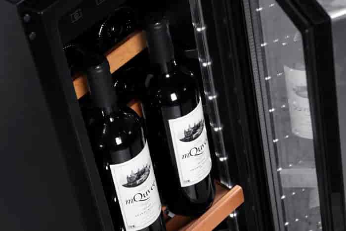 mQuvée vinkyl, WineCave 700 30S Rostfri